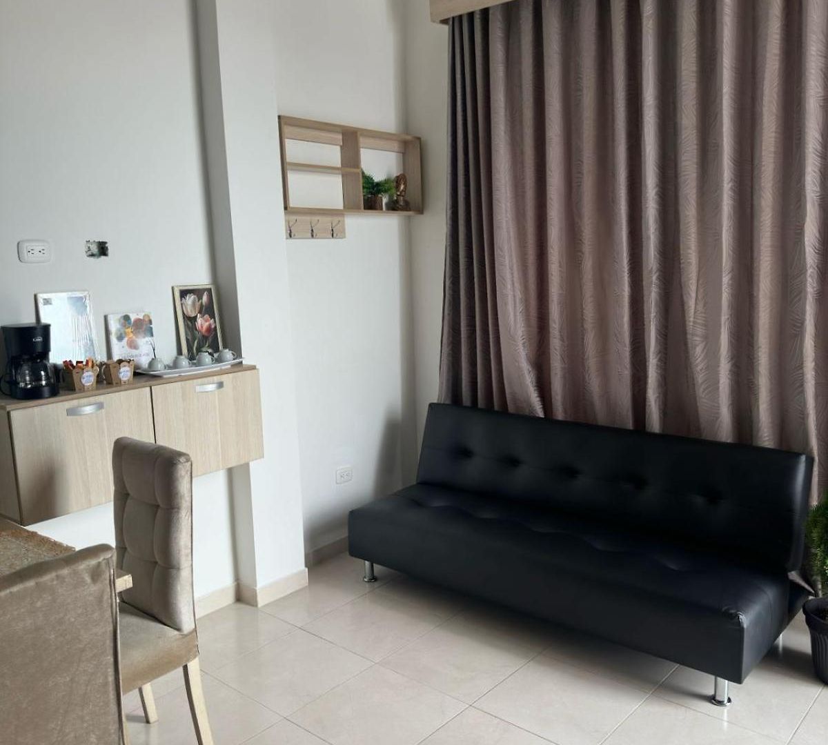 Amoblado Tipo Loft En Barrio La Campiña * Cartagena