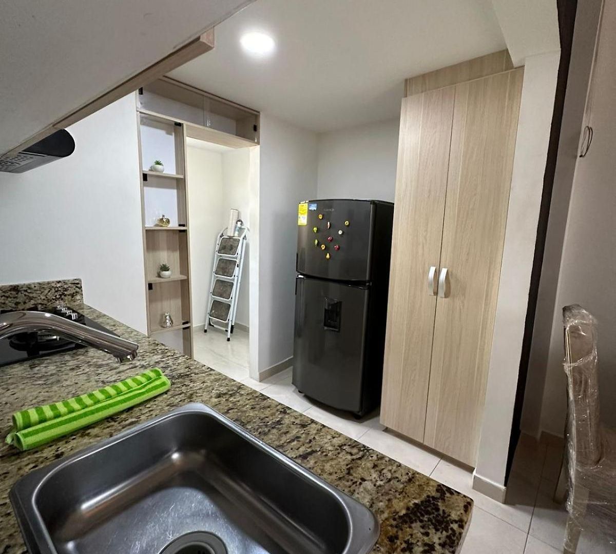 Amoblado Tipo Loft En Barrio La Campiña